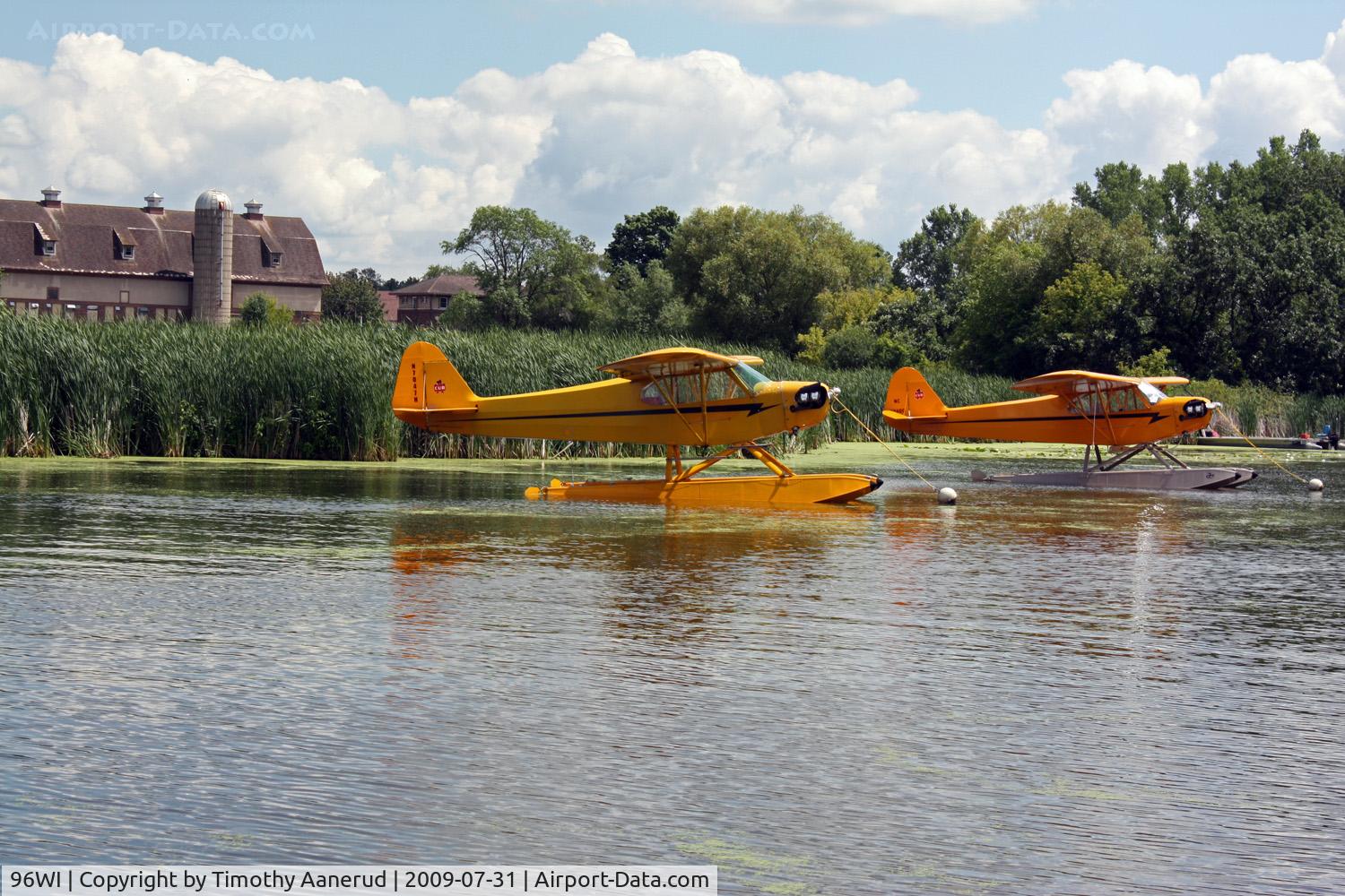 Vette/blust Seaplane Base (96WI) - N7047H and N98600 moored at Vettes