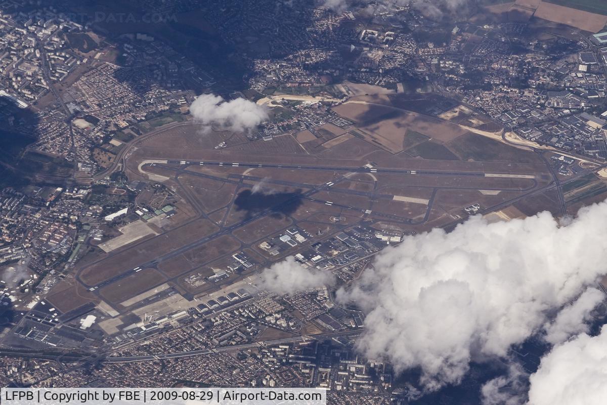 Paris Airport,  France (LFPB) - flying over Paris Le Bourget at 29000 ft.