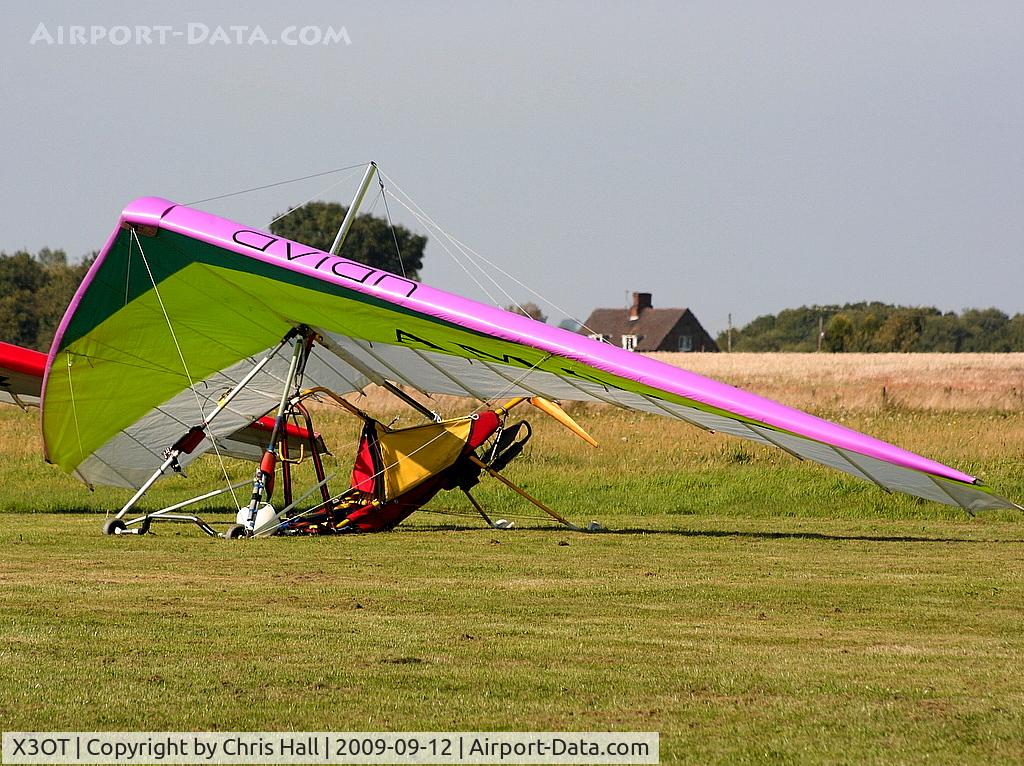 X3OT Airport - Foot launched powered hang glider