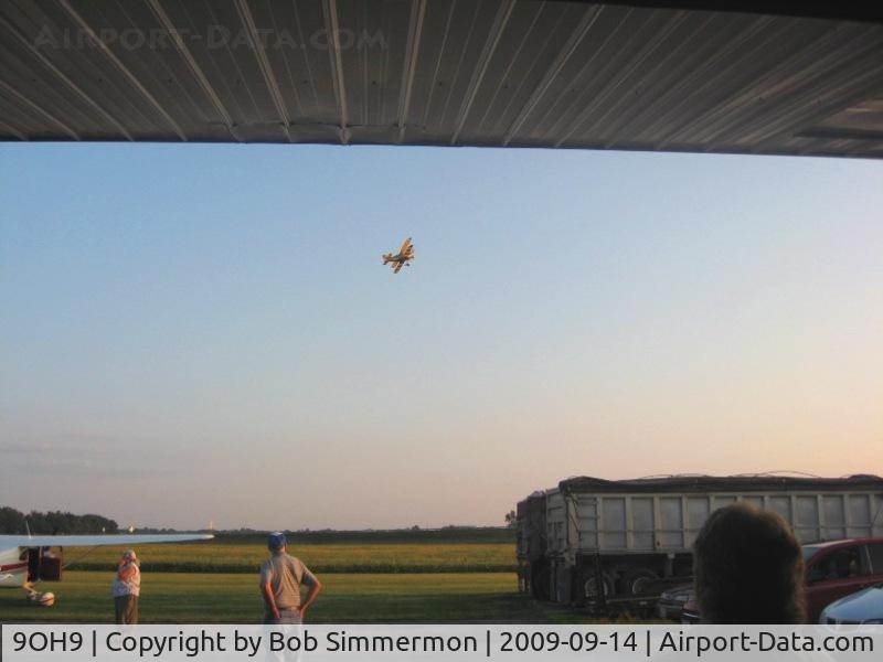 Forest Field Airport (9OH9) - Ed departing the TOPA cookout in N179VP.