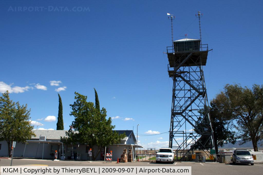 Kingman Airport (IGM) - Kingman Airport (AR), located along of mythic 66 Road
