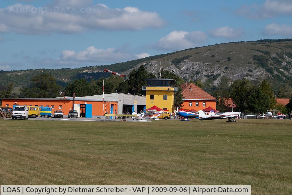 LOAS Airport - Spitzerberg Airfield