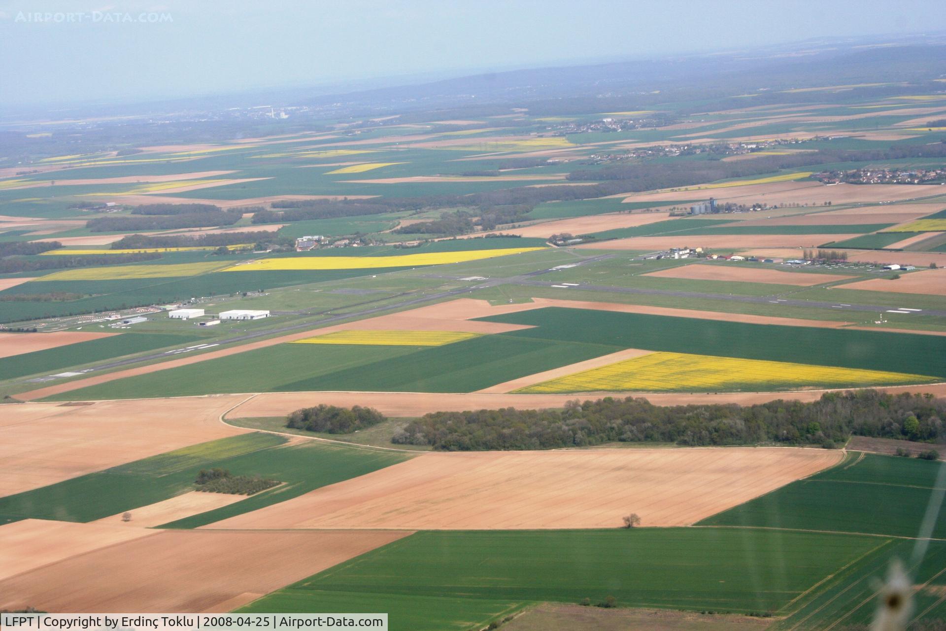 Pontoise Cormeilles-en-Vexin Airport, Pontoise France (LFPT) - Pontoise-Cormeilles-en-Vexin