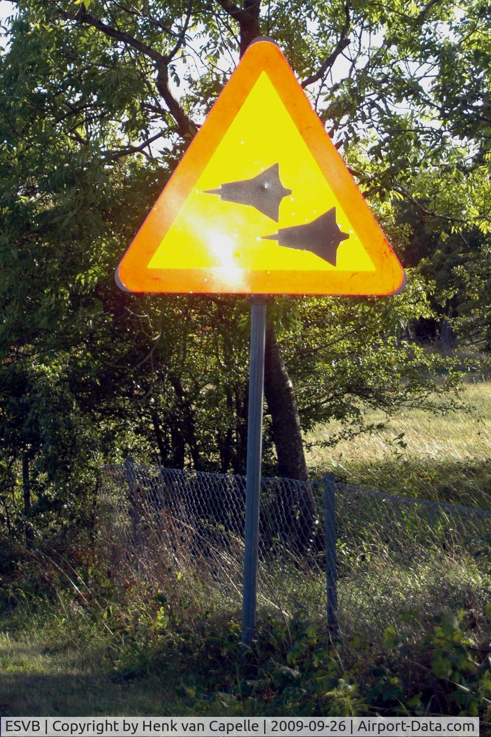 Bunge Airport, Bunge Sweden (ESVB) - Funny roadsign at the entrance of Bunge airfield at the northern end of the island of Gotland, Sweden.