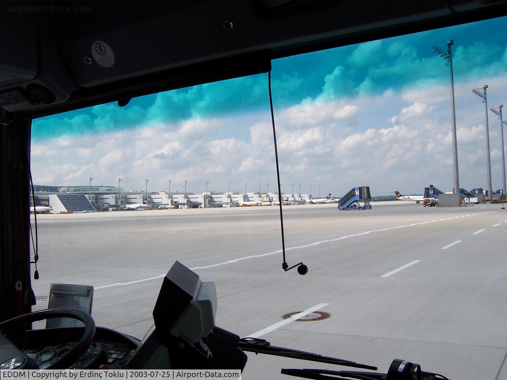 Munich International Airport (Franz Josef Strauß International Airport), Munich Germany (EDDM) - Going to the terminal