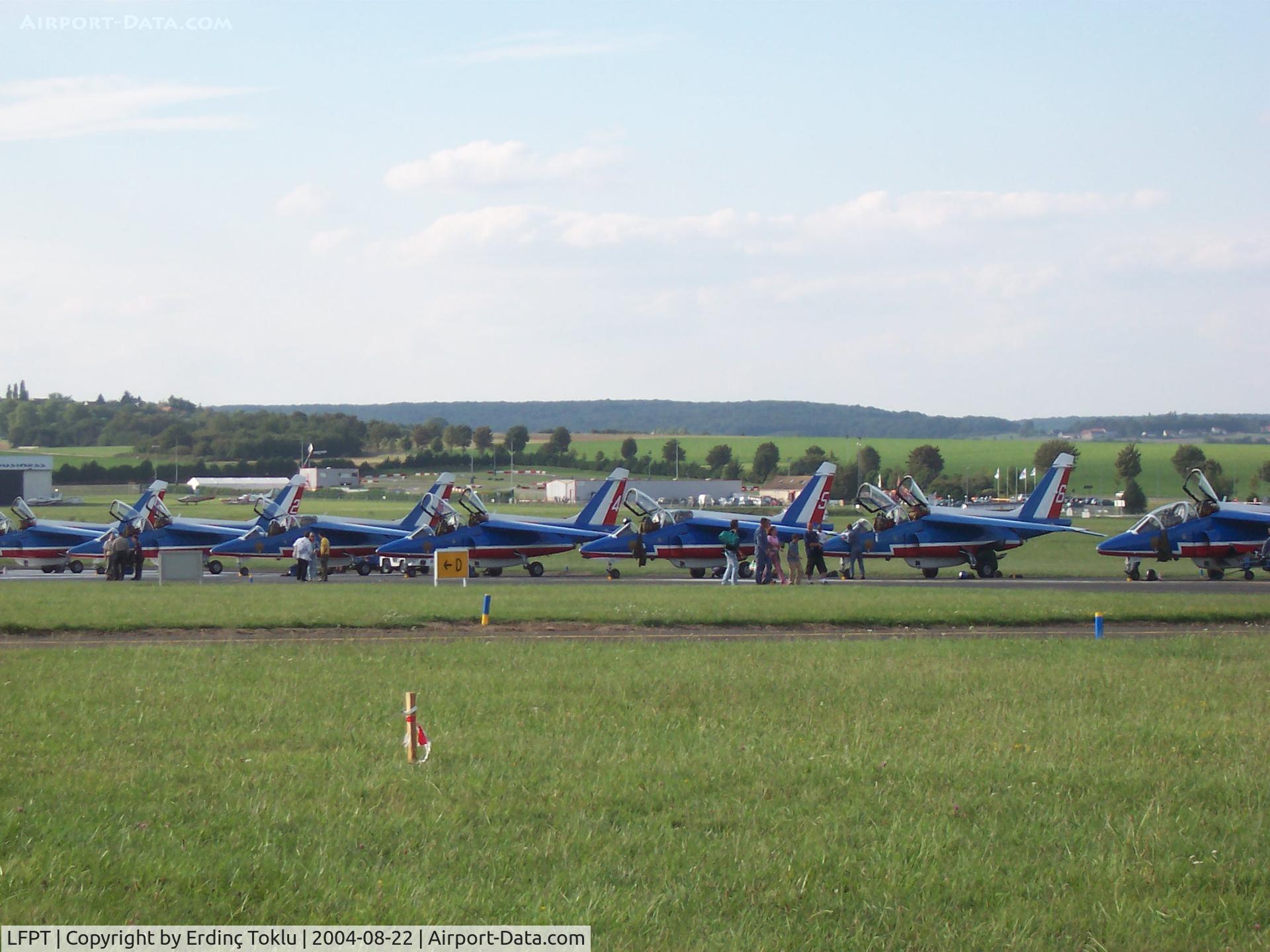 Pontoise Cormeilles-en-Vexin Airport, Pontoise France (LFPT) - Meeting aérien