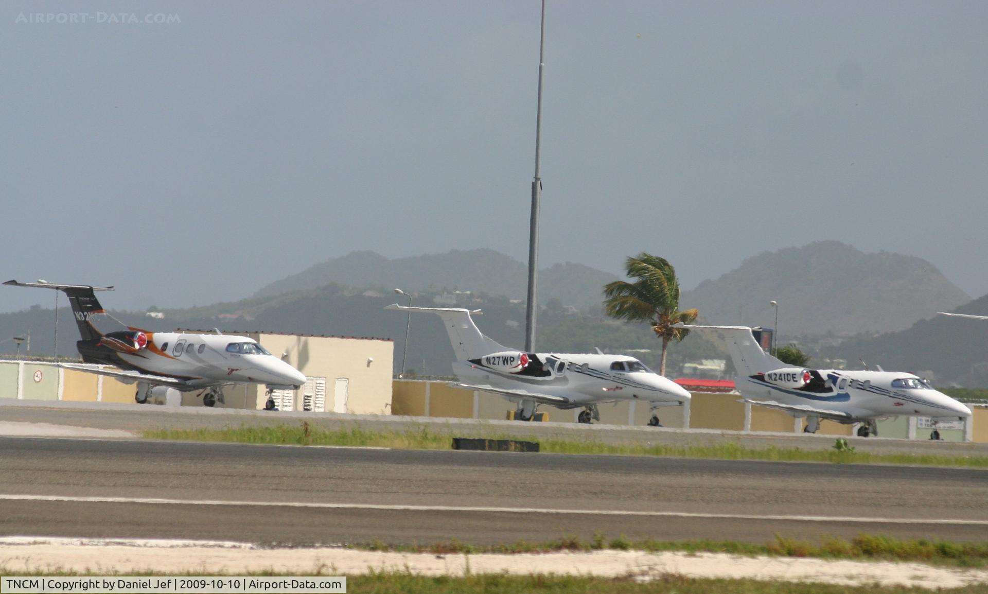 Princess Juliana International Airport, Philipsburg, Sint Maarten Netherlands Antilles (TNCM) - they all are rolling with each other.