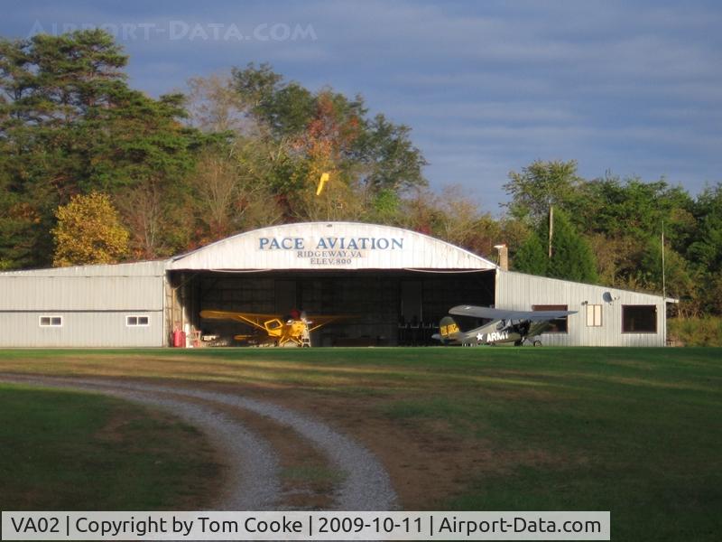 Pace Airport (VA02) - the hangar