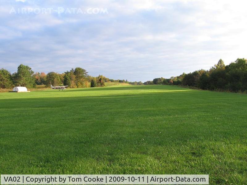 Pace Airport (VA02) - the runway