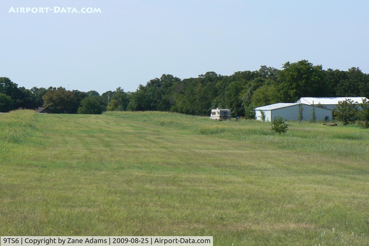 Goodlett Field Airport (9TS6) - Goodlett Field