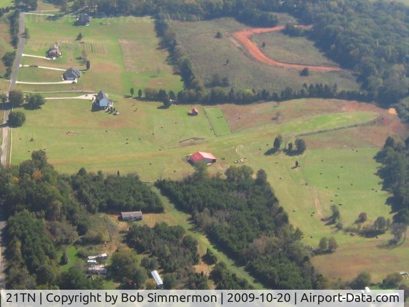 Ray's Stall Airport (21TN) - Looking east