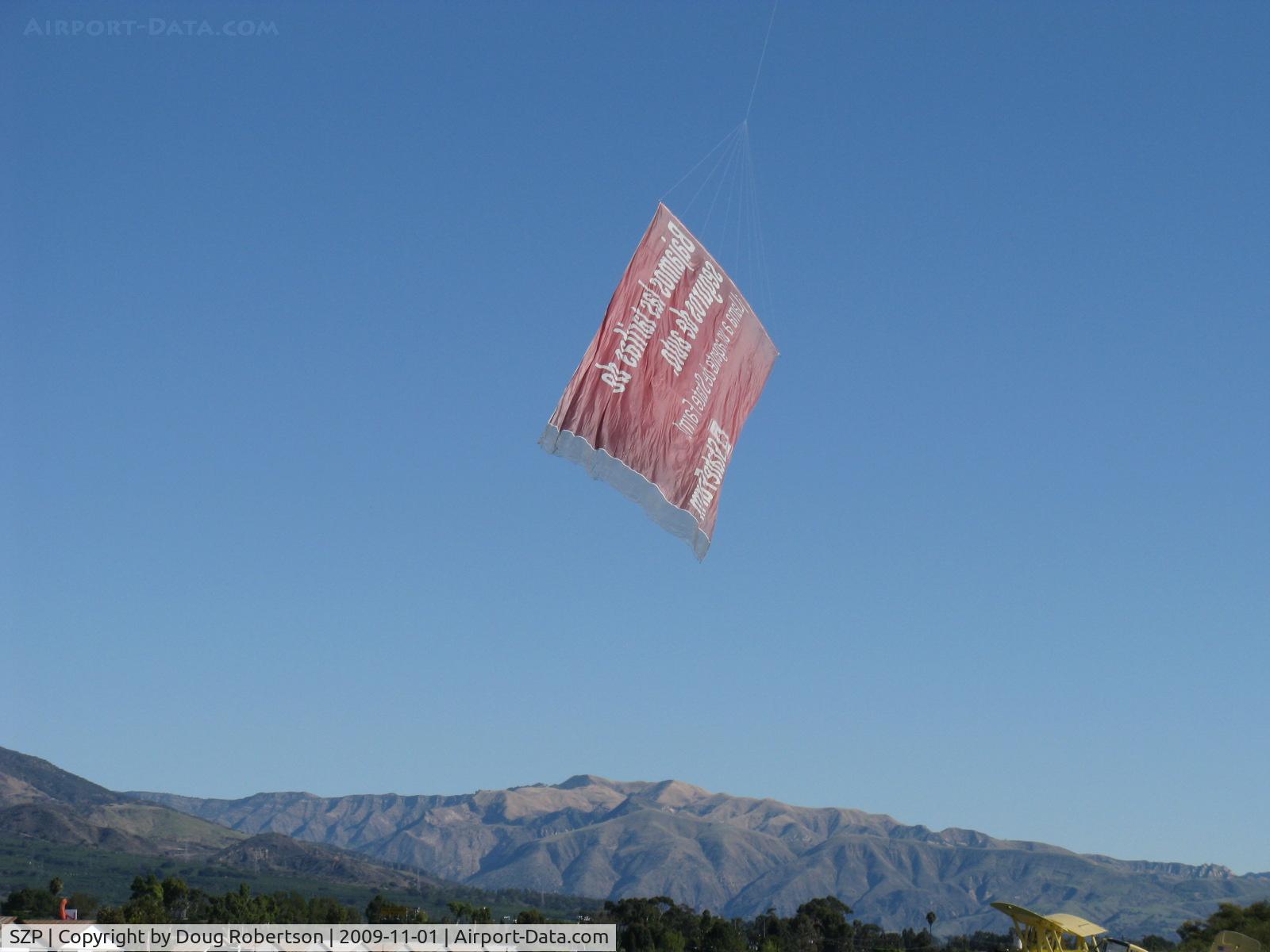 Santa Paula Airport (SZP) - Banner Tow Pickup on First Pass by N3042M