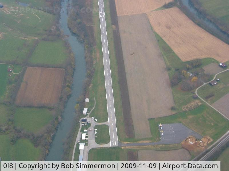 Cynthiana-harrison County Airport (0I8) - Looking east