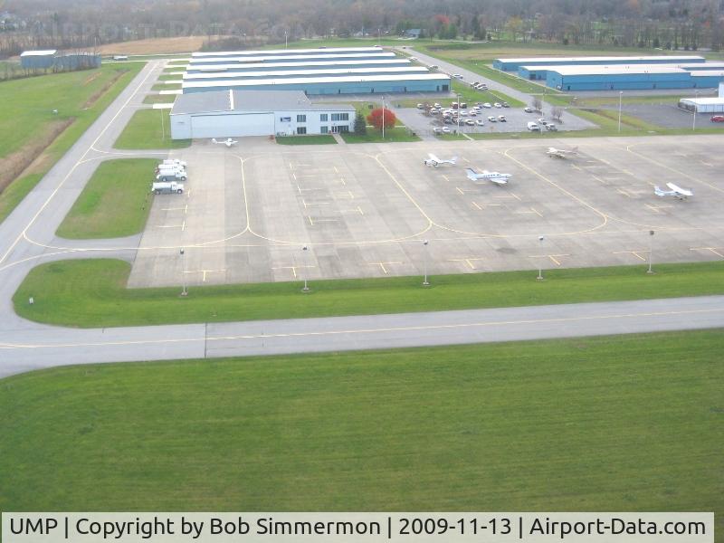 Indianapolis Metropolitan Airport (UMP) - Departing RWY 15 looking SW at the FBO.