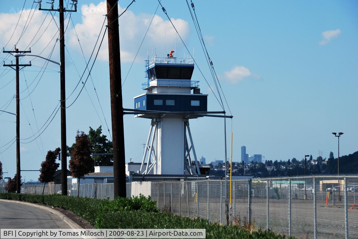 Boeing Field/king County International Airport (BFI) -  