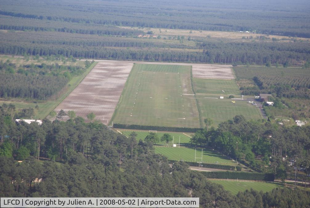 Andernos-les-Bains Airport, Andernos-les-Bains France (LFCD) - Short final on LFCD, near Bordeaux, South Ouest of France