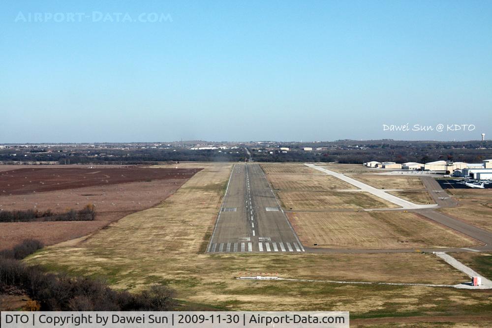 Denton Municipal Airport (DTO) - Denton Rwy 35