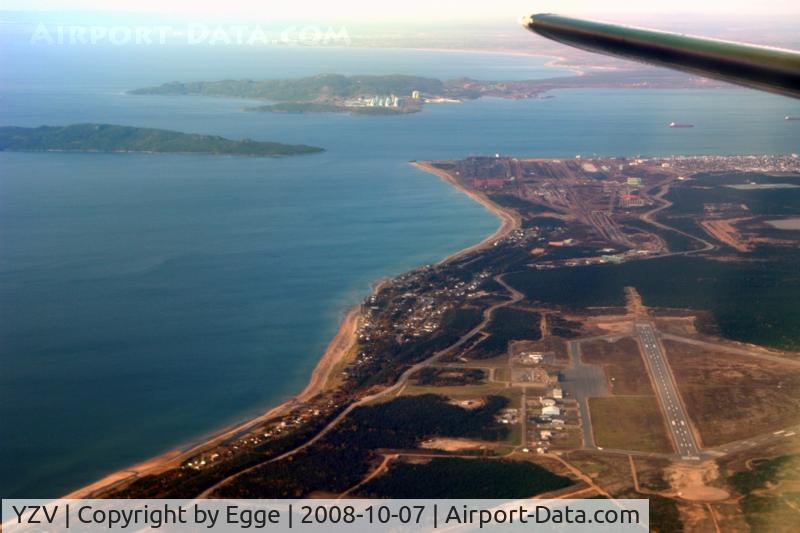 Sept-Îles Airport, Sept-Îles, Quebec Canada (YZV) - Piste