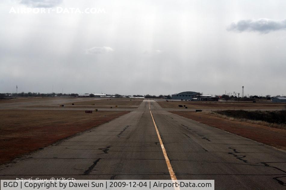Hutchinson County Airport (BGD) - Borger, Texas