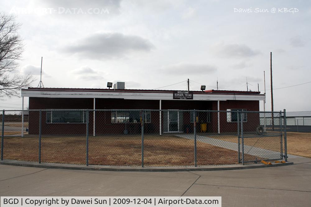 Hutchinson County Airport (BGD) - BGD