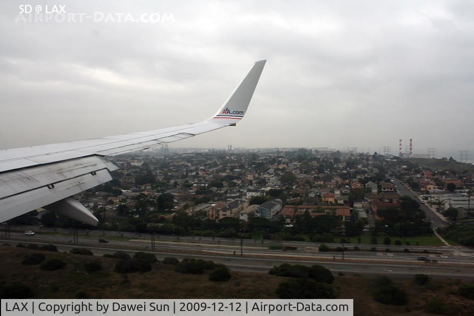 Los Angeles International Airport (LAX) - coming for touch down @ LAX
