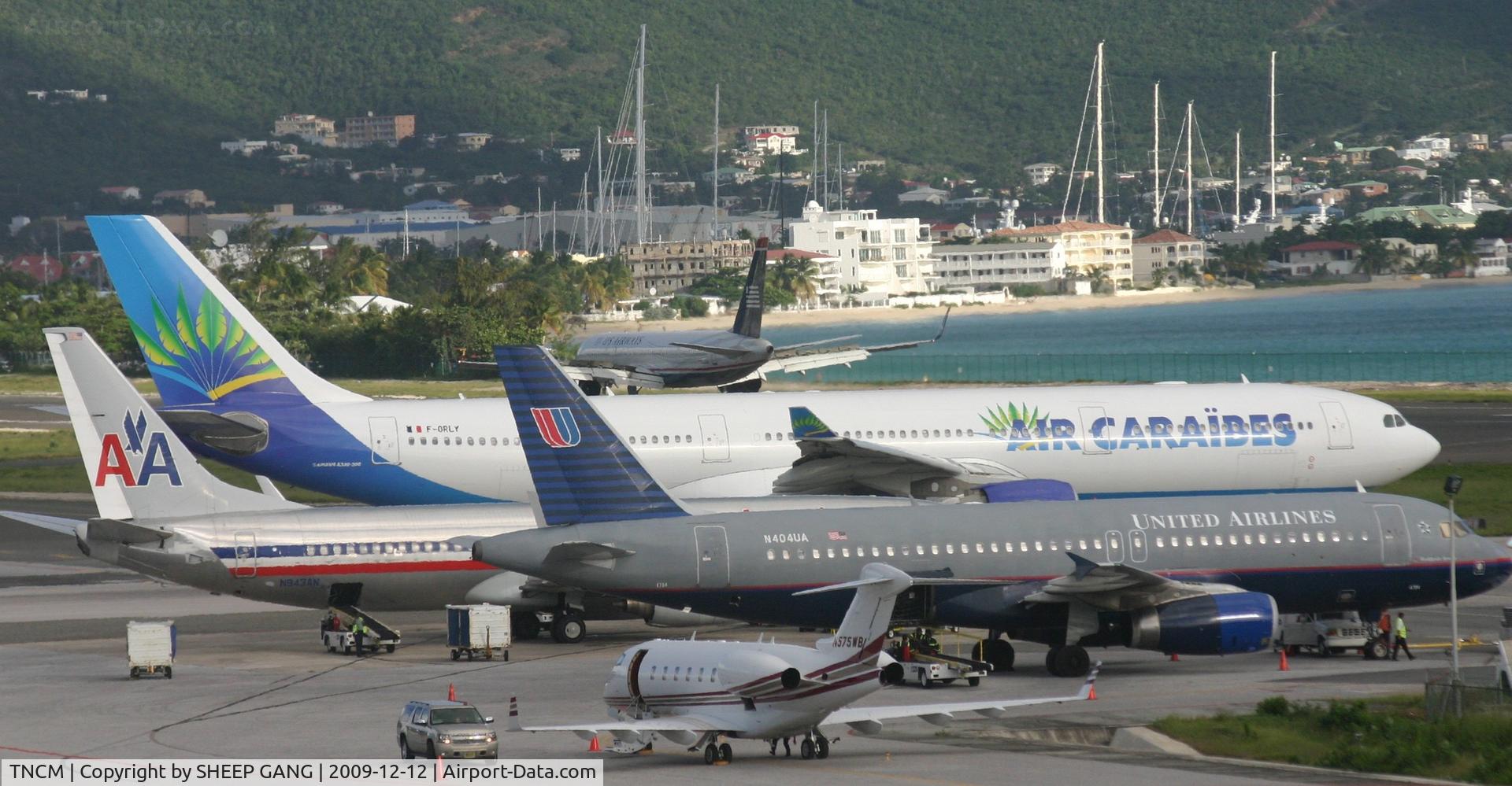 Princess Juliana International Airport, Philipsburg, Sint Maarten Netherlands Antilles (TNCM) - Just a nother buzy day at TNCM