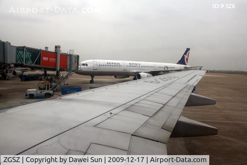 Shenzhen Bao'an International Airport, Shenzhen, Guangdong China (ZGSZ) - Gate hold for 2 hour
