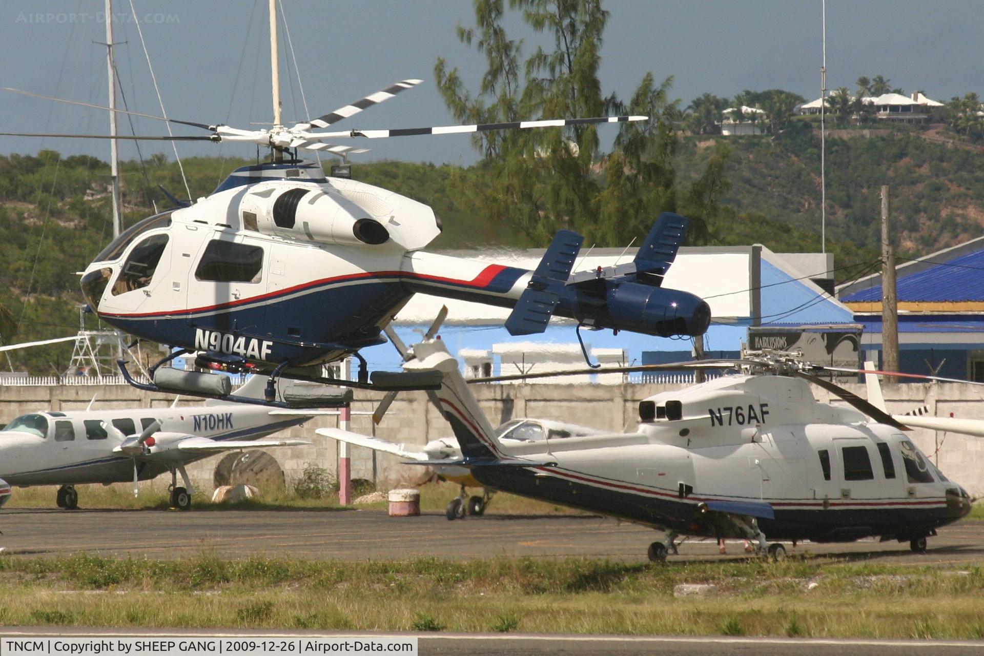 Princess Juliana International Airport, Philipsburg, Sint Maarten Netherlands Antilles (TNCM) - Some action at the helipad