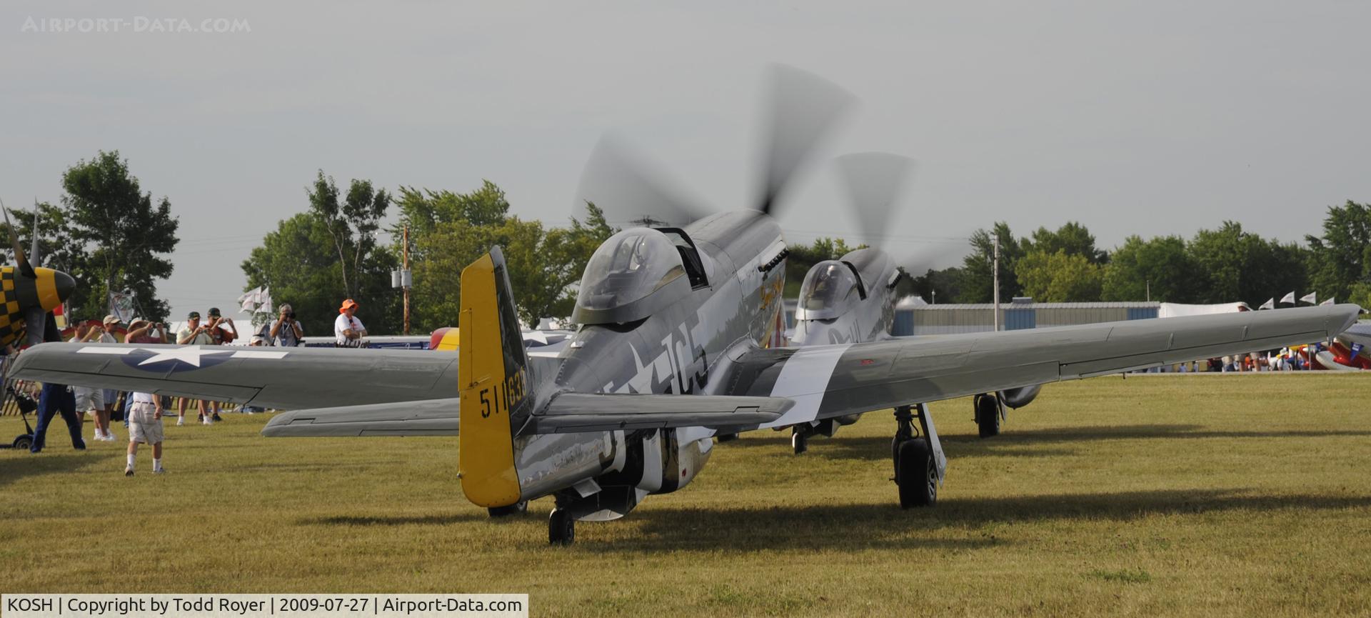 Wittman Regional Airport (OSH) - EAA AIRVENTURE 2009