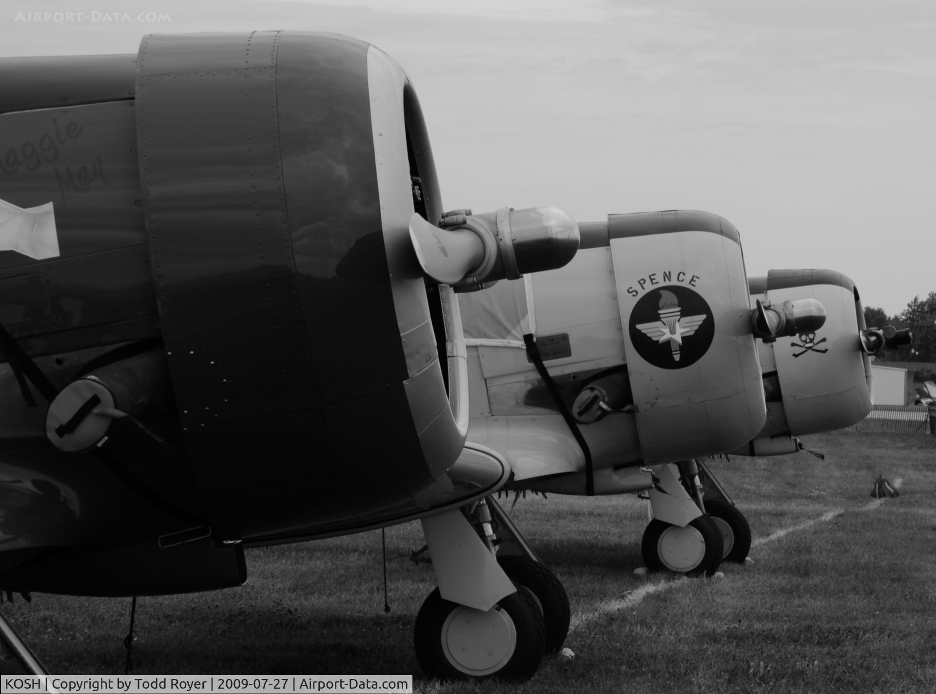 Wittman Regional Airport (OSH) - EAA AIRVENTURE 2009