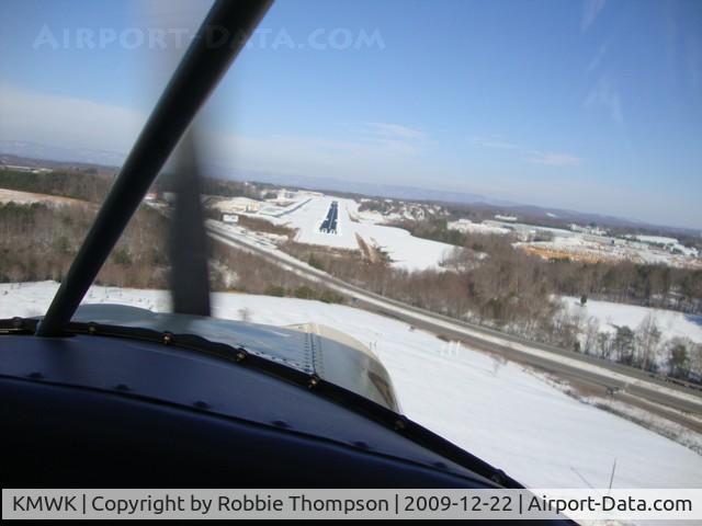 Mount Airy/surry County Airport (MWK) - On final 36 in our 1946 Luscombe 8A