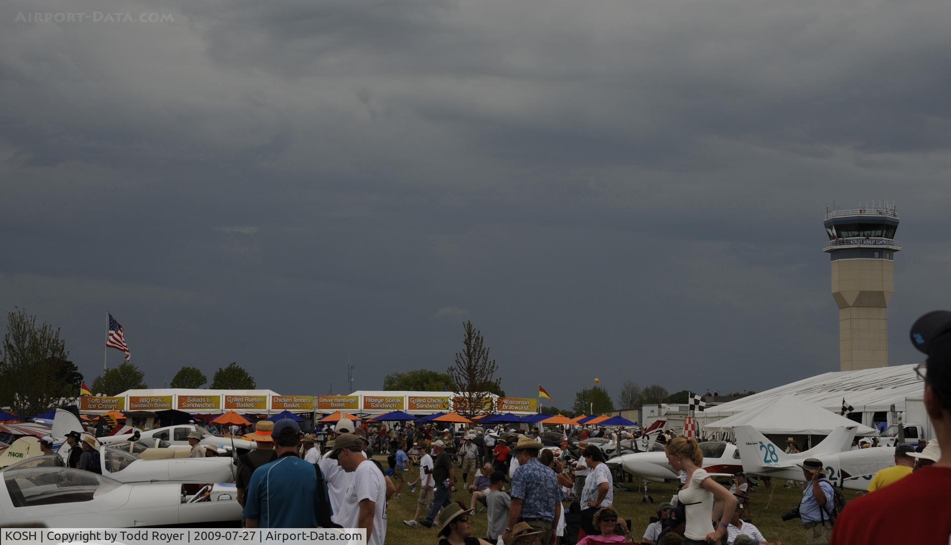 Wittman Regional Airport (OSH) - EAA AIRVENTURE 2009