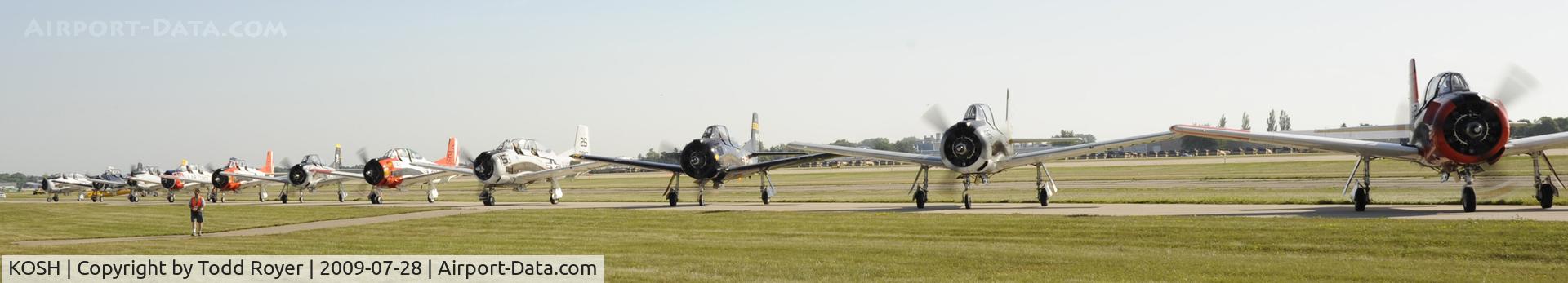 Wittman Regional Airport (OSH) - EAA AIRVENTURE 2009