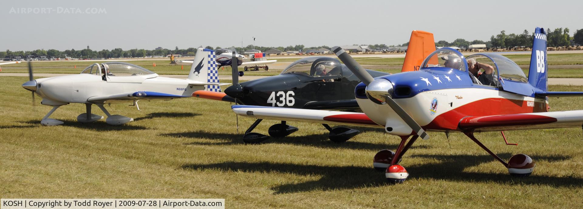 Wittman Regional Airport (OSH) - EAA AIRVENTURE 2009
