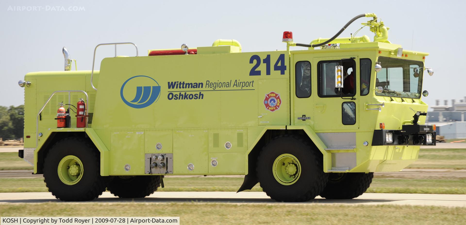 Wittman Regional Airport (OSH) - EAA AIRVENTURE 2009