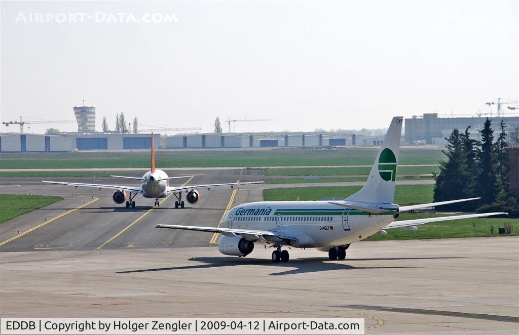 Berlin Brandenburg International Airport, Berlin Germany (EDDB) - Line up 