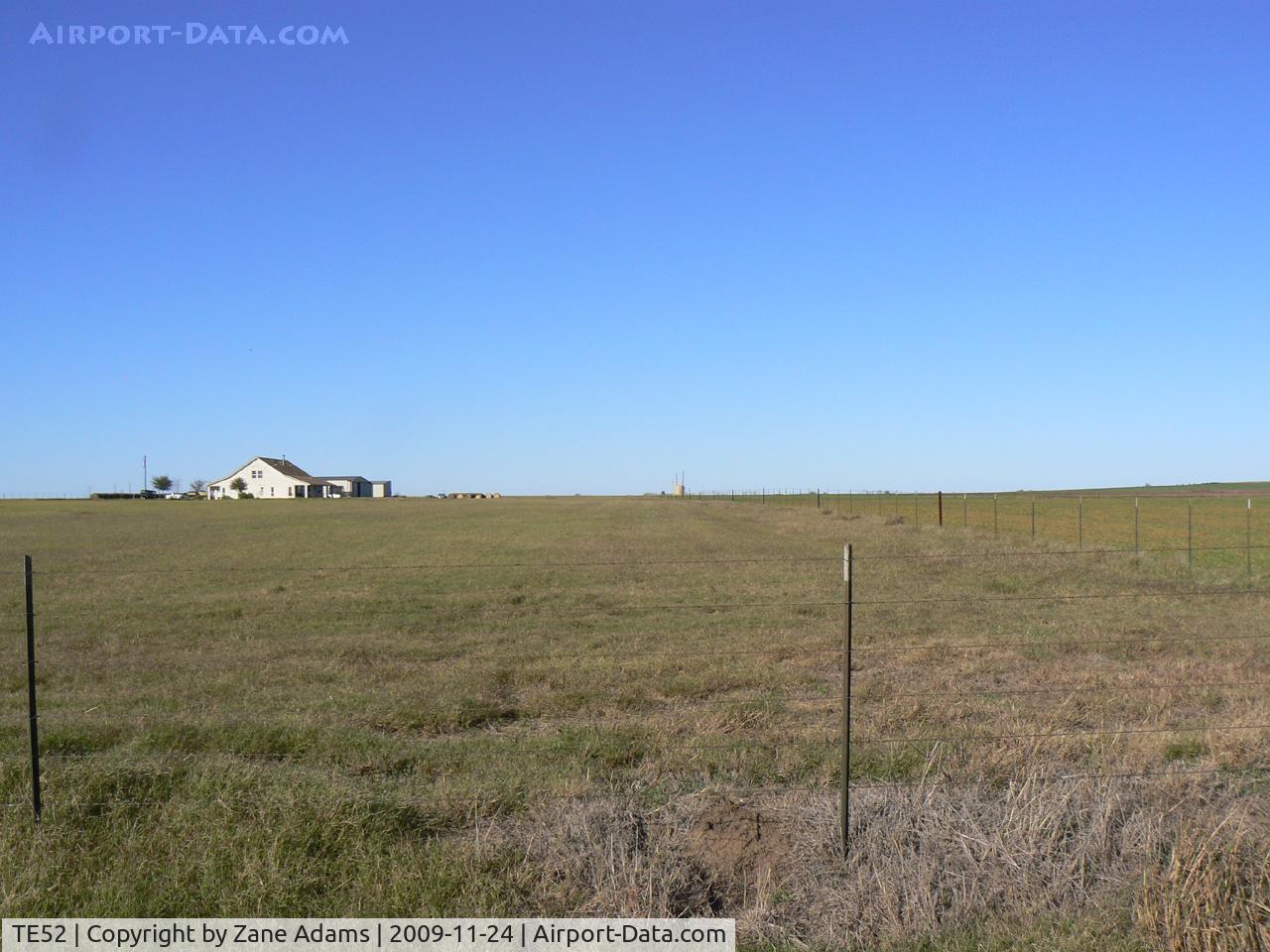 Chigger Field Airport (TE52) - Chigger Field - Cresson, TX