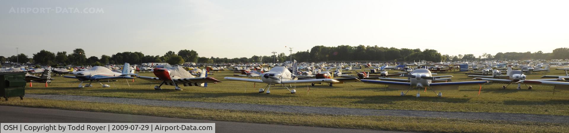 Wittman Regional Airport (OSH) - EAA AIRVENTURE 2009