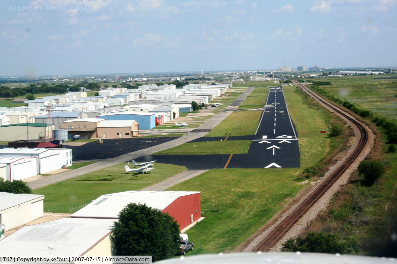 Hicks Airfield Airport (T67) - Short final 14 Hicks
