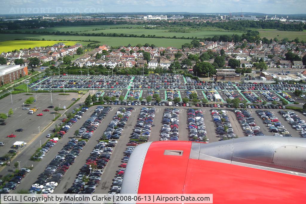 London Heathrow Airport, London, England United Kingdom (EGLL) - On approach to 27R at London Heathrow Airport in 2008.