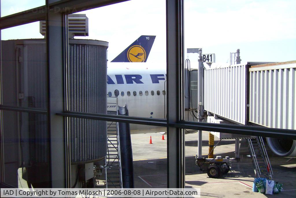 Washington Dulles International Airport (IAD) -  