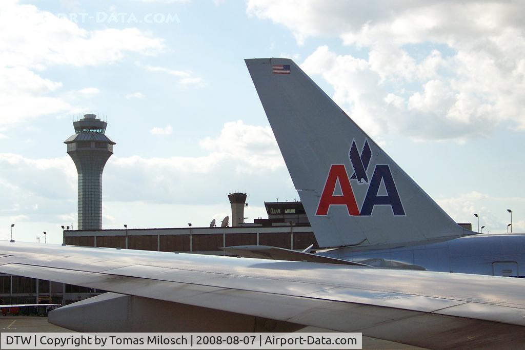 Detroit Metropolitan Wayne County Airport (DTW) -  
