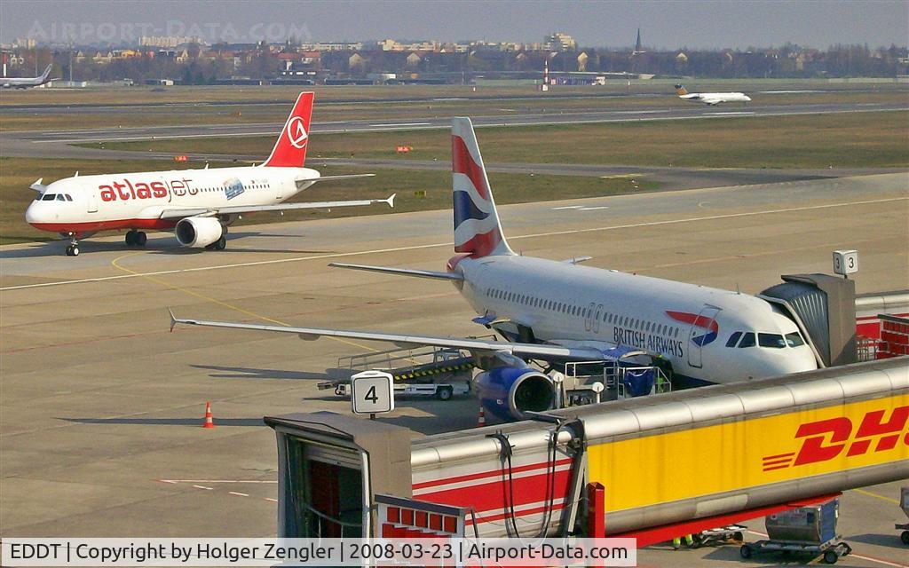 Tegel International Airport (closing in 2011), Berlin Germany (EDDT) - Activity in the north-western parts of TXL