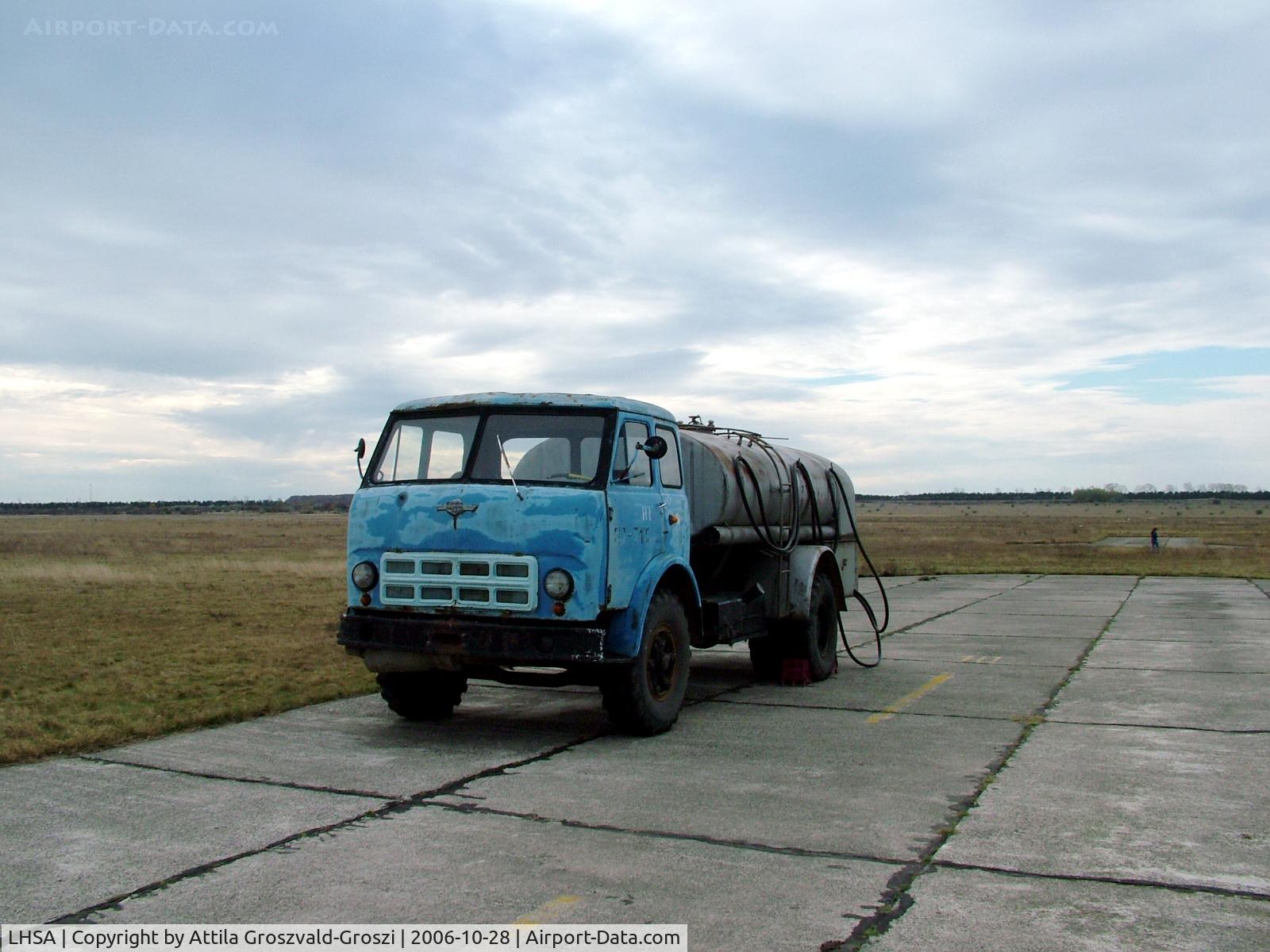Szentkirályszabadja Airport, Szentkirályszabadja Hungary (LHSA) - MAZ - Old tanker