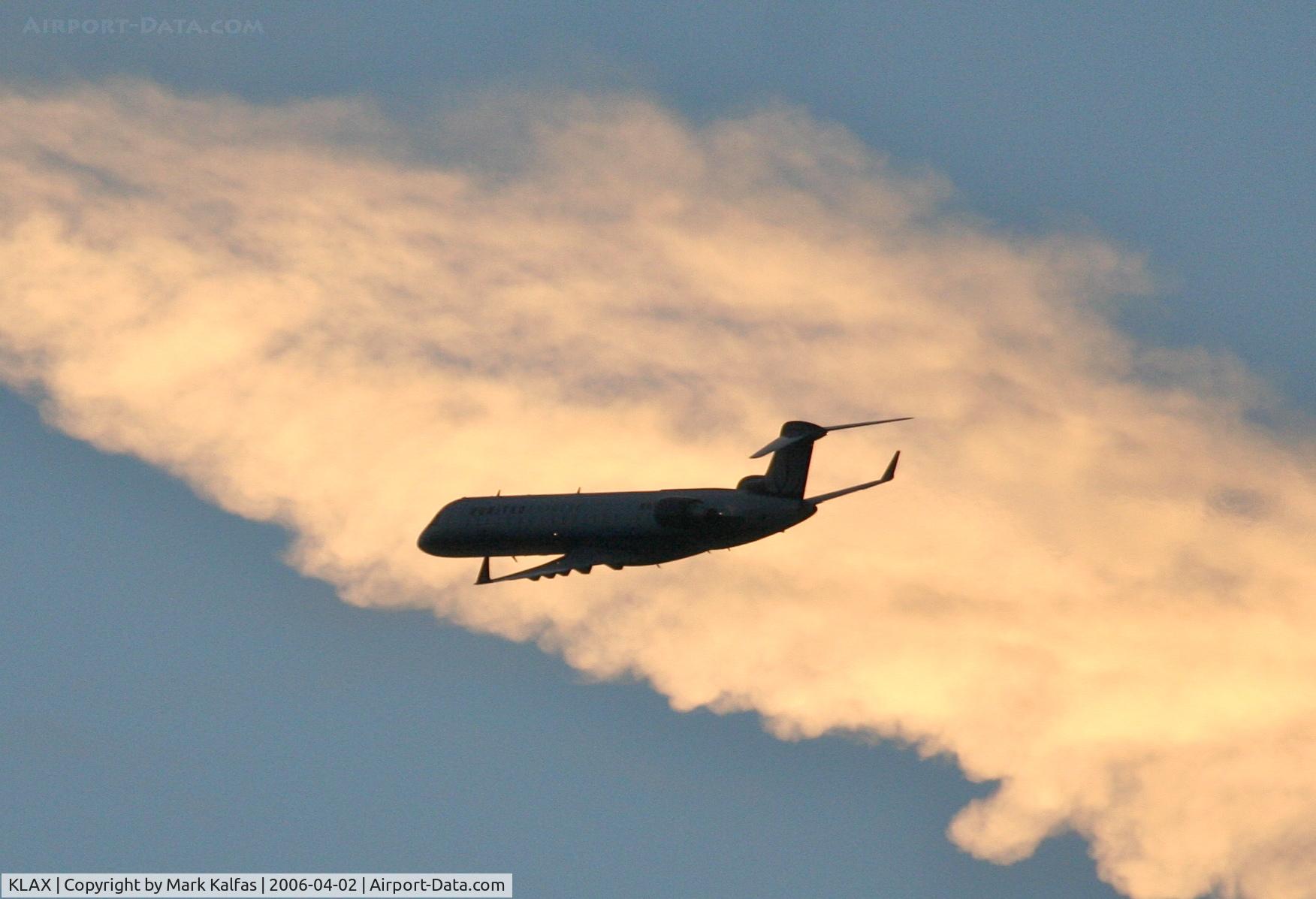 Los Angeles International Airport (LAX) - SkyWest Bombardier CL-600-2B19,departing 25R KLAX.