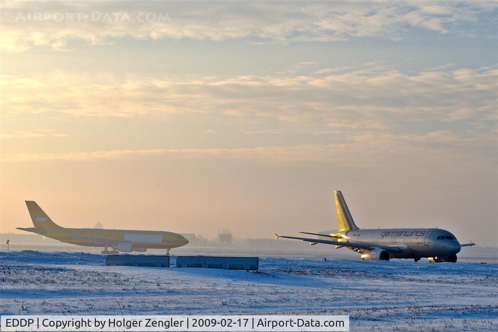 Leipzig/Halle Airport, Leipzig/Halle Germany (EDDP) - Only a lunatic must be at this point on this pretty cold morning