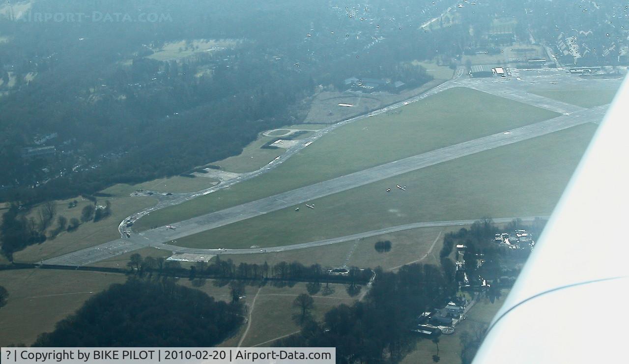 ? Airport - ONE TIME BATTLE OF BRITAIN AIRFIELD RAF KENLEY NOW USED FOR GLIDING