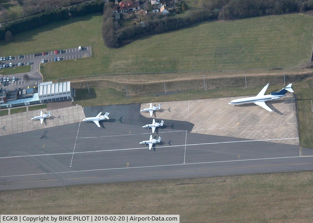 London Biggin Hill Airport, London, England United Kingdom (EGKB) - OVERHEAD BIGGIN HILL EN-ROUTE TO BLACKBUSHE WITH BOEING 727 VP-CMO ON THE APRON