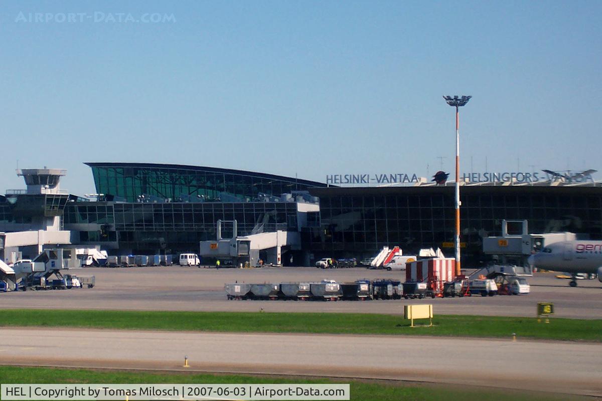 Helsinki-Vantaa Airport, Vantaa Finland (HEL) -  