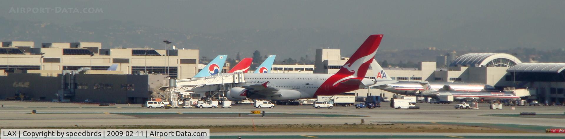 Los Angeles International Airport (LAX) - Tom Bradley International Terminal
